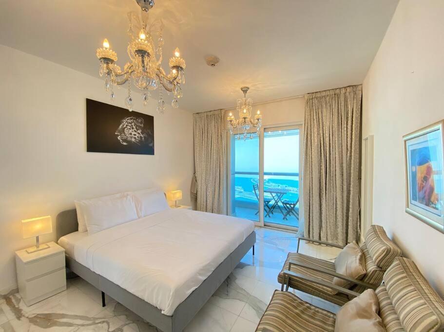 Lux Bnb Princess Tower Duplex Ocean & Palm Views Dubai Buitenkant foto